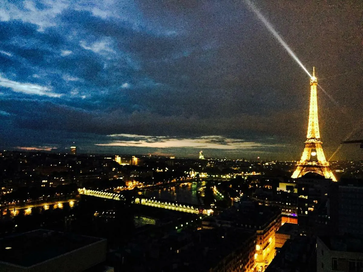 Sur Un Nuage - On A Cloud Apartment Paris
